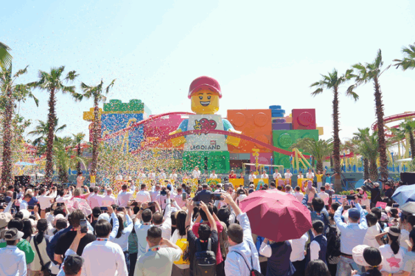 Chinese mainland’s first Legoland resort opens in Shanghai Chinese_mainland_s_first_Legoland_resort_opens_in_Shanghai