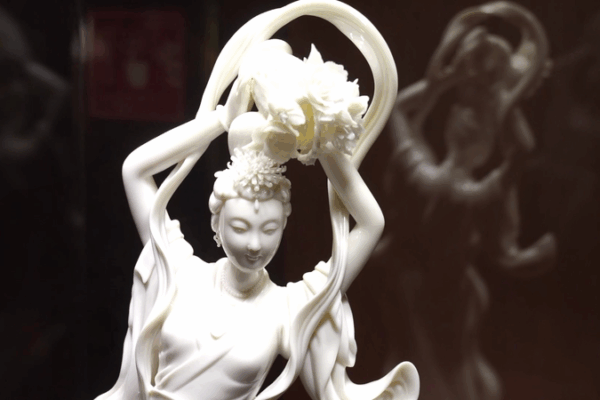 Dehua Ceramics: Blending Time-Honored Craft with Global Innovation Dehua_Ceramics__Blending_Time_Honored_Craft_with_Global_Innovation video poster