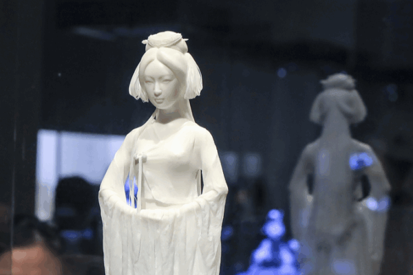 Dehua Porcelain Shines at Blanc de Chine Exhibition in Shanghai Dehua_Porcelain_Shines_at_Blanc_de_Chine_Exhibition_in_Shanghai