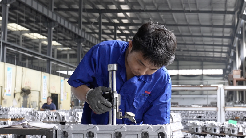 Meet the Workers Behind the Chinese Mainland’s Manufacturing Might