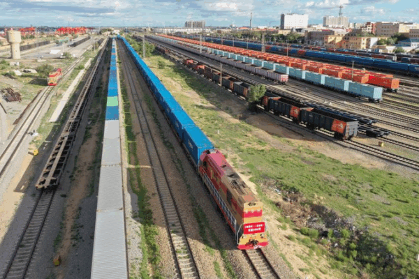 Erenhot Port Marks 2,000 China-Europe Freight Trains in 2025 Erenhot_Port_Marks_2_000_China_Europe_Freight_Trains_in_2025