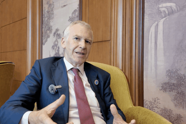 Belgian Ex-PM Yves Leterme on China’s Tech–Culture Balancing Act Belgian Ex-PM Yves Leterme on China’s Tech–Culture Balancing Act video poster