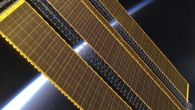 GalaxySpace Unveils Water Bottle-Sized Rollable Solar Wing GalaxySpace_Unveils_Water_Bottle_Sized_Rollable_Solar_Wing