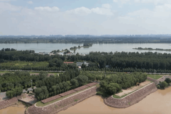 Historic Water System Revival Fuels Kaifeng Tourism Historic_Water_System_Revival_Fuels_Kaifeng_Tourism video poster
