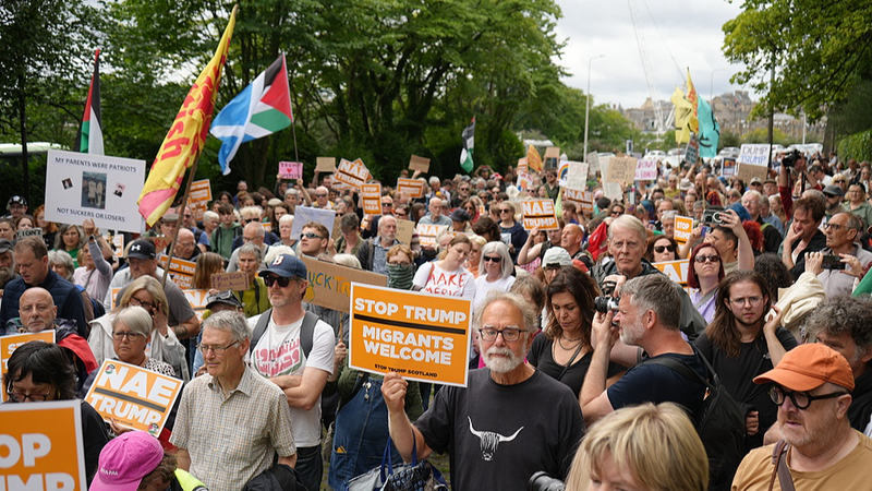 Hundreds_Rally_Against_Trump_in_Scotland_Amid_Tight_Security - My Global News: Voices of a New Era Hundreds_Rally_Against_Trump_in_Scotland_Amid_Tight_Security