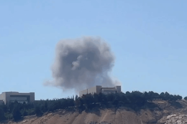 Israeli Air Strikes Hit Damascus Government Sites Israeli_Air_Strikes_Hit_Damascus_Government_Sites video poster
