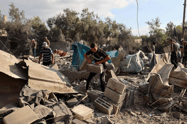 Israeli Strikes Kill 29 as Gaza Ceasefire Talks Reach Deadlock Israeli_Strikes_Kill_29_as_Gaza_Ceasefire_Talks_Reach_Deadlock