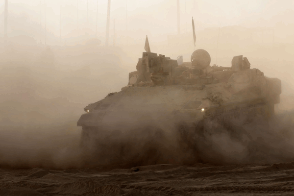 Israeli Tanks Advance into Deir al-Balah Amid Gaza Hunger Crisis Israeli_Tanks_Advance_into_Deir_al_Balah_Amid_Gaza_Hunger_Crisis