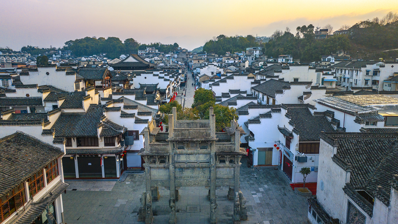 Modern_Hui_Merchants_Chart_New_Course_Amid_Tariff_Hurdles