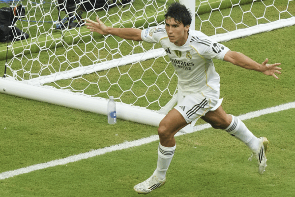 GarcĂa’s Header Sends Real Madrid to Club World Cup Quarters GarcĂa's Header Sends Real Madrid to Club World Cup Quarters