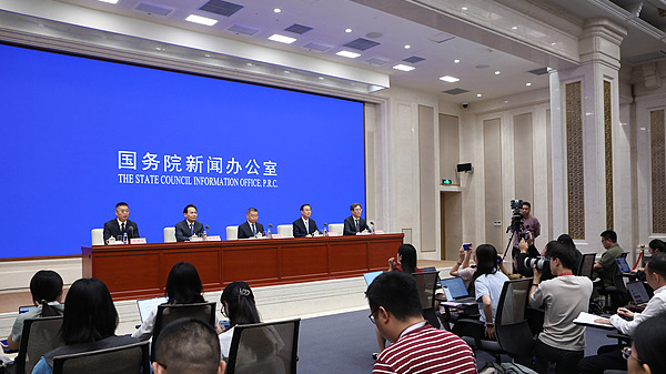 Tax Data Snapshot: Chinese Mainland’s 2021–2025 Economic Surge Tax Data Snapshot: Chinese Mainland’s 2021–2025 Economic Surge