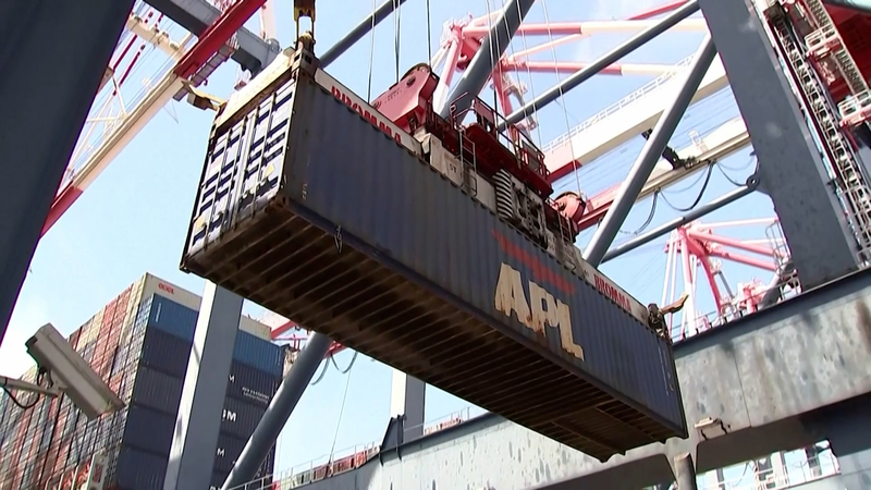 Port of Los Angeles Navigates Trade Tariff Turbulence Port_of_Los_Angeles_Navigates_Trade_Tariff_Turbulence video poster