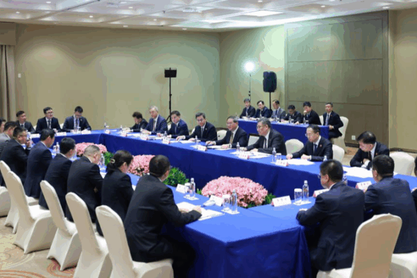 Premier Li Qiang: China’s Economy Ready to Weather Any Shock Premier_Li_Qiang__China_s_Economy_Ready_to_Weather_Any_Shock