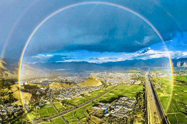Rare Full-Circle Rainbow Graces Palcho Monastery in Xizang Rare_Full_Circle_Rainbow_Graces_Palcho_Monastery_in_Xizang