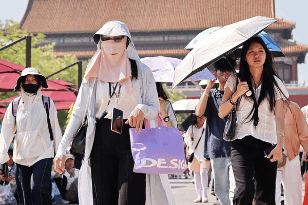Record-Breaking Heatwaves Hit China Amid Flood Season Record_Breaking_Heatwaves_Hit_China_Amid_Flood_Season