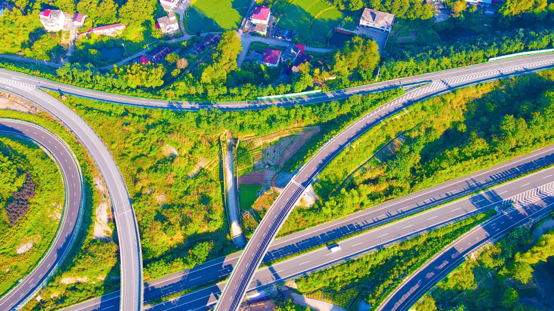 Ribbons_of_Progress__How_New_Roads_in_Anhui_Are_Revitalizing_Rural_Life