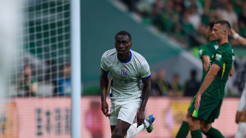 Shenhua Topples Guoan 3-1 to Claim CSL Summit Shenhua_Topples_Guoan_3_1_to_Claim_CSL_Summit
