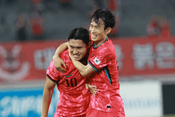 South Korea Overpowers China 3-0 in East Asian Cup Opener South_Korea_Overpowers_China_3_0_in_East_Asian_Cup_Opener