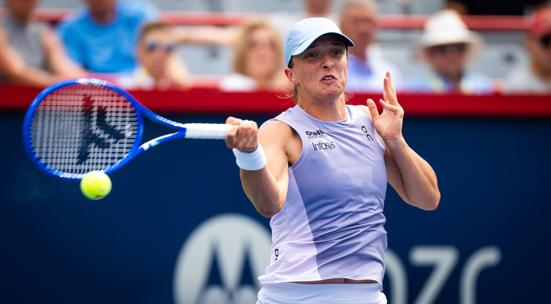 Swiatek Cruises, Osaka Battles into Third Round at Canadian Open Swiatek_Cruises__Osaka_Battles_into_Third_Round_at_Canadian_Open