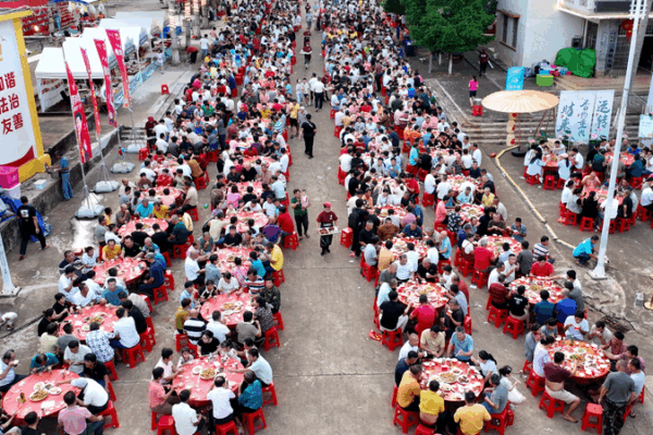 Hainan’s ‘Village VA’ Sparks Rural Revival with Mega Village Banquets Hainan’s 'Village VA' Sparks Rural Revival with Mega Village Banquets