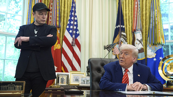 Trump Targets Tesla Subsidies as Musk Battles ‘Big, Beautiful Bill’ Trump_Targets_Tesla_Subsidies_as_Musk_Battles__Big__Beautiful_Bill_