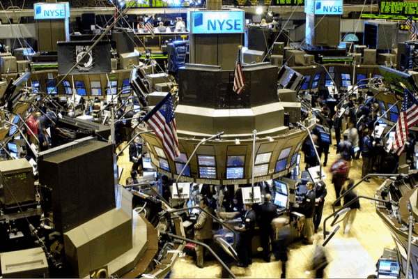 US Stocks Mixed as US-EU Trade Deal Spurs Tech Gains US_Stocks_Mixed_as_US_EU_Trade_Deal_Spurs_Tech_Gains