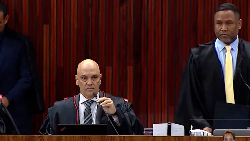 U_S__Revokes_Visa_of_Brazilian_Supreme_Court_Judge__Deepening_Tensions video poster