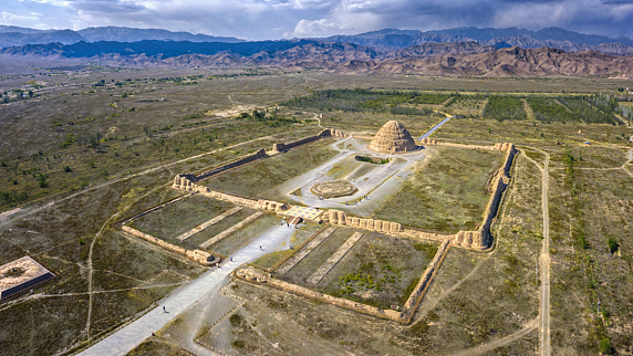 Unearthing Xixia: Secrets Beneath the Helan Mountains Unearthing_Xixia__Secrets_Beneath_the_Helan_Mountains