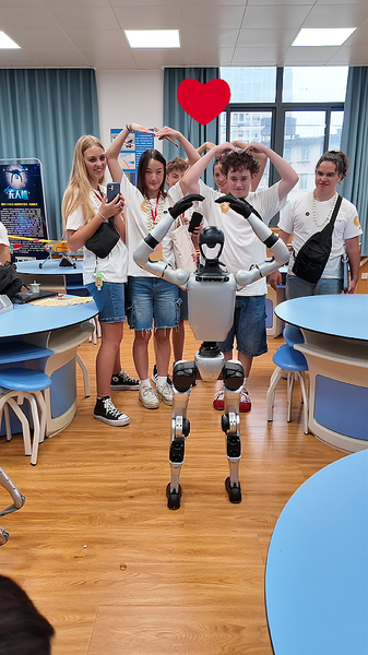 When Harmony Meets High-Tech: U.S. Choir and Chinese Robots Unite in Fuzhou When_Harmony_Meets_High_Tech__U_S__Choir_and_Chinese_Robots_Unite_in_Fuzhou video poster