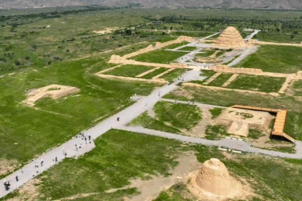 Xixia Imperial Tombs Earn UNESCO Honor, Highlighting Cultural Fusion Xixia_Imperial_Tombs_Earn_UNESCO_Honor__Highlighting_Cultural_Fusion