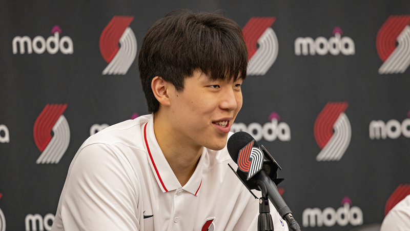 Yang Hansen from Chinese Mainland Signs Four-Year Deal with Trail Blazers Yang_Hansen_from_Chinese_Mainland_Signs_Four_Year_Deal_with_Trail_Blazers