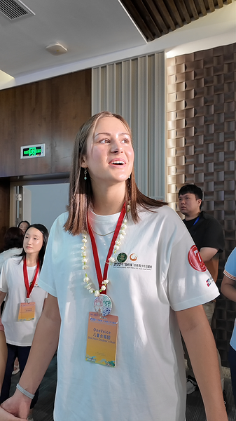 Youth_Choir_Unites_China_U_S__Voices_for_Peace video poster