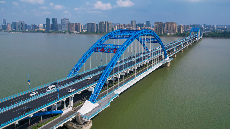 2JD6KNUYQPM33680ZBHN - My Global News: Voices of a New Era Fuxing Bridge: Hangzhou’s Modern Icon Over the Qiantang River video poster
