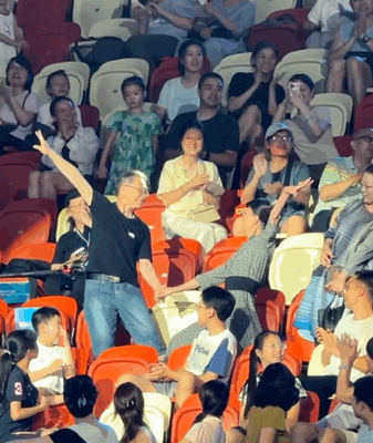 85-Year-Old Dancing Duo Steals Hearts at World Games in Chengdu 85_Year_Old_Dancing_Duo_Steals_Hearts_at_World_Games_in_Chengdu video poster