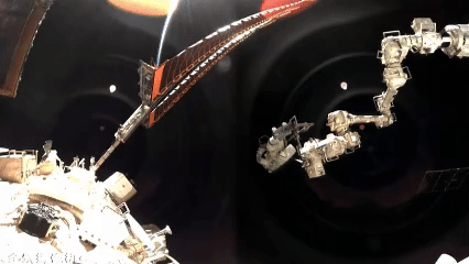 Spacesuit B Reaches 20 Spacewalks on Chinese Mainland’s Station Spacesuit B Reaches 20 Spacewalks on Chinese Mainland’s Station