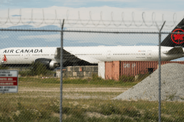 Air Canada Suspends Restart Plans as Flight Attendants Continue Strike Air_Canada_Suspends_Restart_Plans_as_Flight_Attendants_Continue_Strike