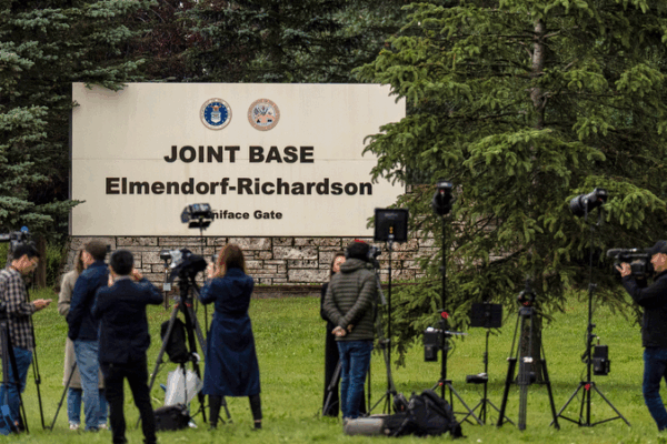 Alaska_Summit__Putin_Hails_US_Efforts__Trump_Warns_of_Breakdown