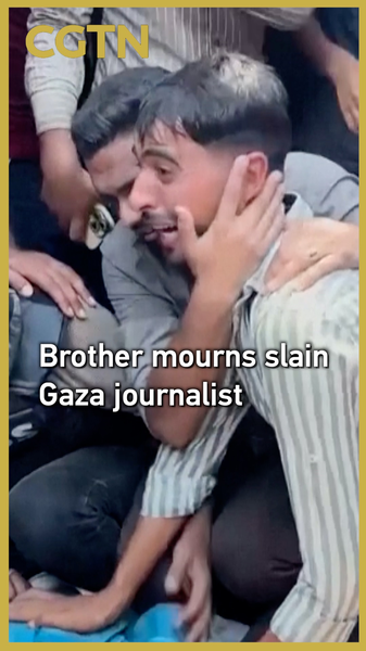 Brother_Mourns_After_Gaza_Hospital_Strike_Kills_Five_Journalists video poster