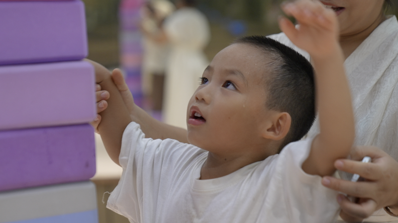 China_Unveils_Free_Preschool___Childcare_Subsidy_to_Boost_Birth_Rates video poster