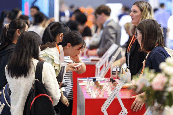 China’s Economy Surges 5.3% in H1 2025 Amid Global Headwinds China_s_Economy_Surges_5_3__in_H1_2025_Amid_Global_Headwinds