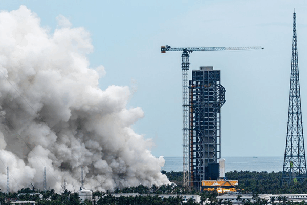 China’s Long March-10 Rocket Clears Key Test on Path to Manned Moon Landing China_s_Long_March_10_Rocket_Clears_Key_Test_on_Path_to_Manned_Moon_Landing