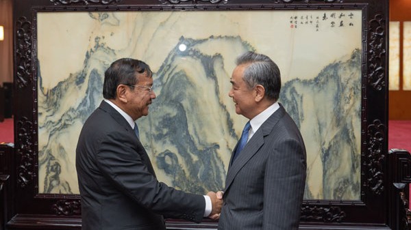 China urges Cambodia, Thailand to rebuild friendship China_urges_Cambodia__Thailand_to_rebuild_friendship