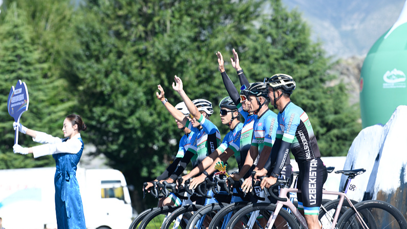 Cyclists_Clash_for_Glory_in_Xizang_Trans_Himalaya_Race_poster - My Global News: Voices of a New Era Cyclists_Clash_for_Glory_in_Xizang_Trans_Himalaya_Race video poster