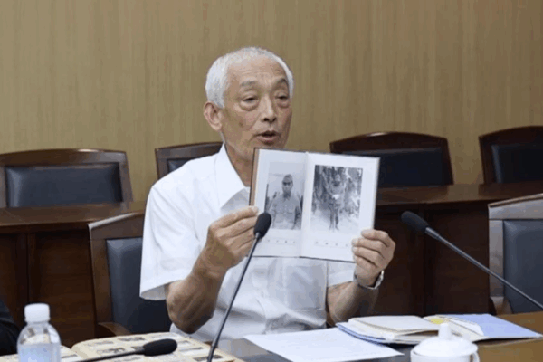 Descendant Unveils WWII Germ Warfare Records in China Descendant_Unveils_WWII_Germ_Warfare_Records_in_China