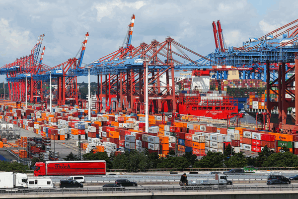 EU Exports to U.S. Plunge Over 10% in June Amid Rising Tariffs EU_Exports_to_U_S__Plunge_Over_10__in_June_Amid_Rising_Tariffs