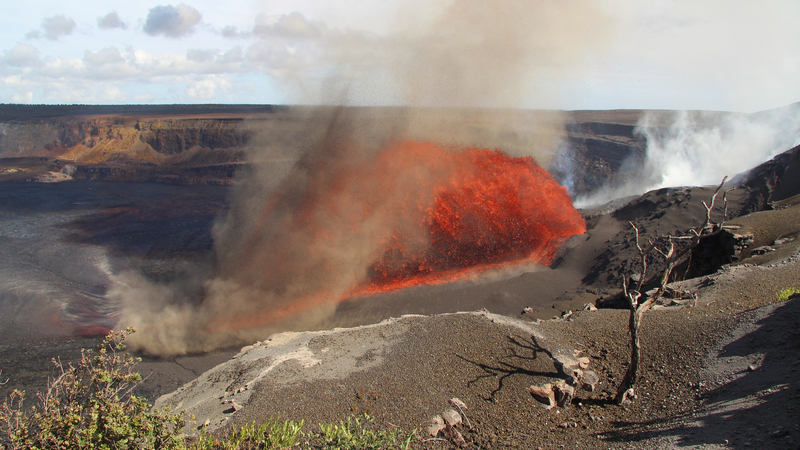 Hawaii_s_Kilauea_Erupts_for_31st_Time_Since_Dec_2024 video poster