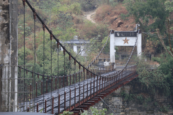 Huitong Bridge: Engineering Marvel Meets Wartime Resilience Huitong_Bridge__Engineering_Marvel_Meets_Wartime_Resilience