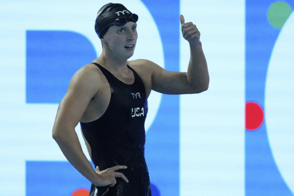 Ledecky Nabs 7th 800m Gold; Chen Yiwen Takes 3m Springboard Crown Ledecky_Nabs_7th_800m_Gold__Chen_Yiwen_Takes_3m_Springboard_Crown
