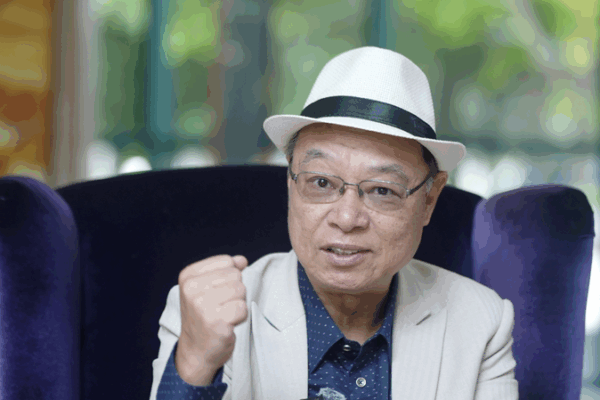 Lee Lik Chee on Chinese Cinema’s Future at Changchun Film Festival Lee_Lik_Chee_on_Chinese_Cinema_s_Future_at_Changchun_Film_Festival video poster
