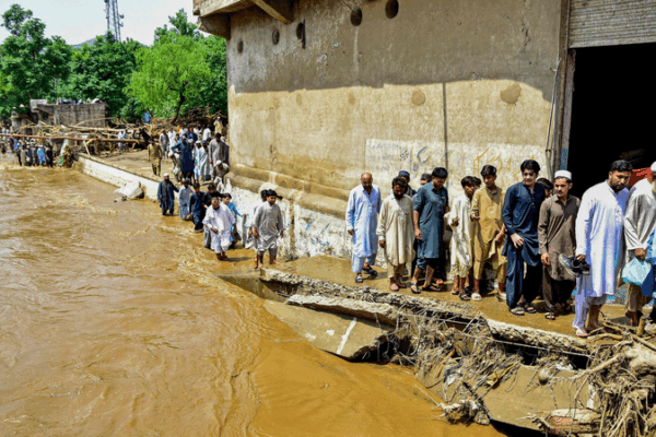 Monsoon Floods Devastate NW Pakistan: At Least 344 Dead in 48h Monsoon_Floods_Devastate_NW_Pakistan__At_Least_344_Dead_in_48h